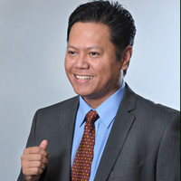 Rachmat Makkasau Email