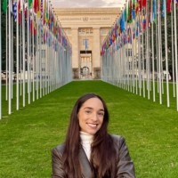 Rafaella Naves Email