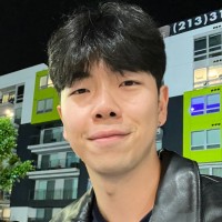 American Express Employee Jiwon Kim's profile photo