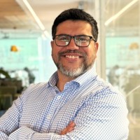 Esri Chile Employee Manuel Valderrama's profile photo
