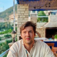 Adrian Prada Gil Email