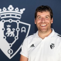 Mikel Vivanco Zuazu Email