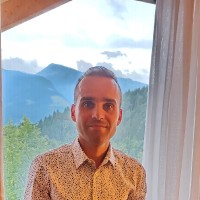 Whitebridge Pet Brands Srl Employee Massimo Maggini's profile photo