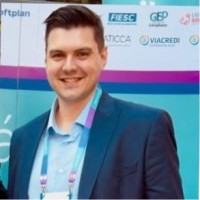 Solução Internet Employee Alessandro Chatalov's profile photo