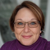 Tia Winch Email & Phone Number