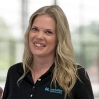 Knowles Precision Devices Employee Deborah Porter's profile photo