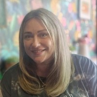 Right Medicine Pharmacy Ltd Employee Denise Robertson's profile photo