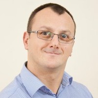 Tomasz Maniak Email