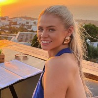 Reflo® Employee Alarna Barry's profile photo