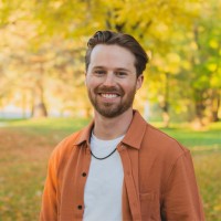 Young Living Essential Oils Employee Hunter Evans's profile photo