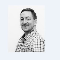ICONIC SUNRISE PROPERTIES Employee Travis Graves's profile photo
