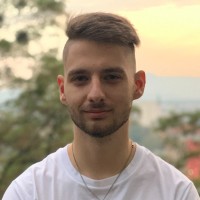 Jan Milián Email