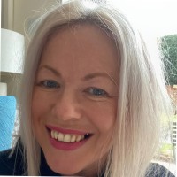 Emma Dodd Email