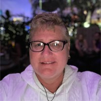 Suzanne Hodges Email & Phone Number