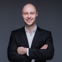 Maximilian Bruckert Email