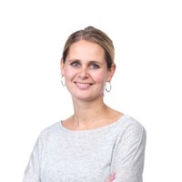 Inez Vos Email