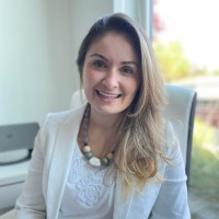 VanHack Employee Julia de Favere's profile photo