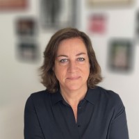 Sandra Harzer-Kux Email