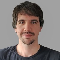 Csaba Richer Email