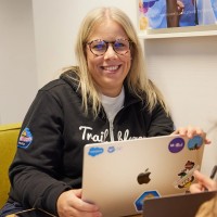 Lisa Gregis Email & Phone Number