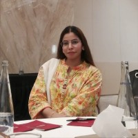 Naqia Zarafshan Email