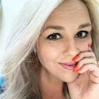 Lindsay King Email & Phone Number