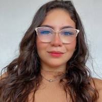 Roxy Dinner Show Employee Larissa Nascimento's profile photo