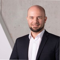 Georg Pineker Email