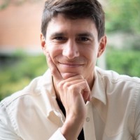 Decoolo Employee Eduardo Iglesias's profile photo