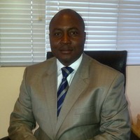 E-mail e número de telefone de Otonye Efebo