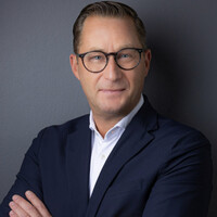 Gerrit Schultz Email