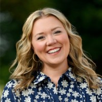 Lindy Rose Email & Phone Number