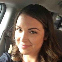 E-mail e número de telefone de Abby Paul