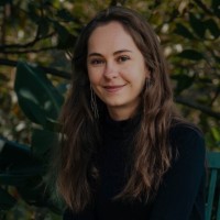 Luisa Posada Urrutia Email