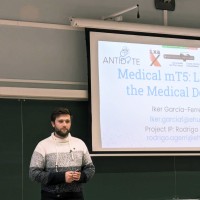 Iker García-Ferrero Email