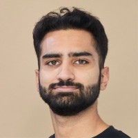 Ayan Usmani Email