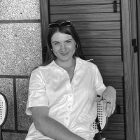Outer Space Employee Sara C's profile photo