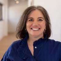 Da-Lite Employee Leslie Kinsman's profile photo
