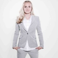 Isabel Becker Email