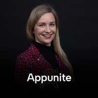 Kinga Szałek Email