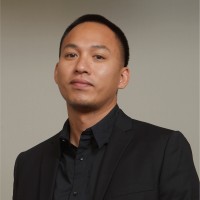 Phi le Email & Phone Number