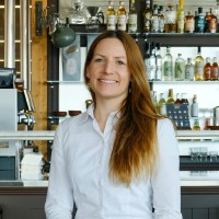 Susanne Hallauer Email