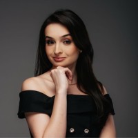 Carolina Zatt Email & Phone Number