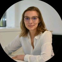 Lucie Abadie Email