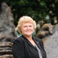 STEMisED Employee Kathy Hoppe's profile photo