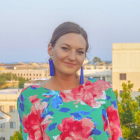 Bob's Discount Furniture Employee Kate King's profile photo