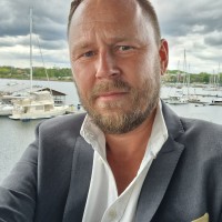 Björn Isgren Email