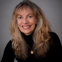 Victoria Cmiex Email