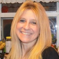Theresa Daniels Email & Phone Number