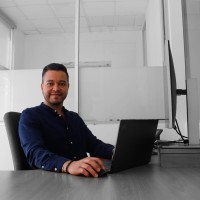 Lomas Travel Employee Diego Chávez's profile photo